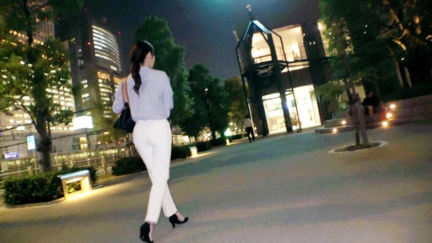 261ARA-410 【超絶美女】27歳【エロ過ぎ】つかさちゃん参上！広告代理店に勤める彼女の応募理由は『最近失恋して…花嫁修業？しに♪』言い訳はさておき【清潔感満載の綺麗なお姉さん】修業… (2)