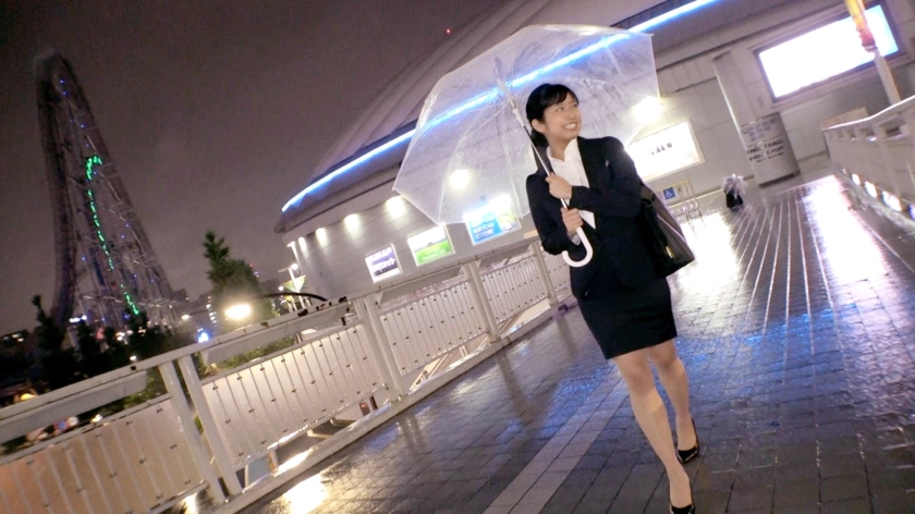 261ARA-446 【超SSS激カワ会社員】26歳【清潔感が逆にエロい】ななちゃん参上！仕事帰りにAV出演する彼女の応募理由は『最近、婚約が破談になりまして…』エッチの勉強にヤって来た！… (2)