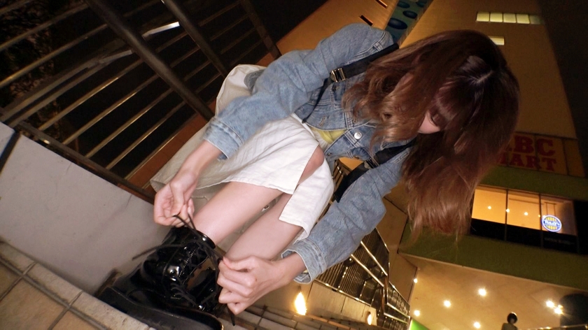 261ARA-488 【サラブレッド美少女】20歳【馬肉屋の看板娘】ひなこちゃん参上！大学に通いながら馬肉屋でバイトをしている彼女の応募理由は『人にエッチを見られたくて…』驚きの性癖！【馬… (2)