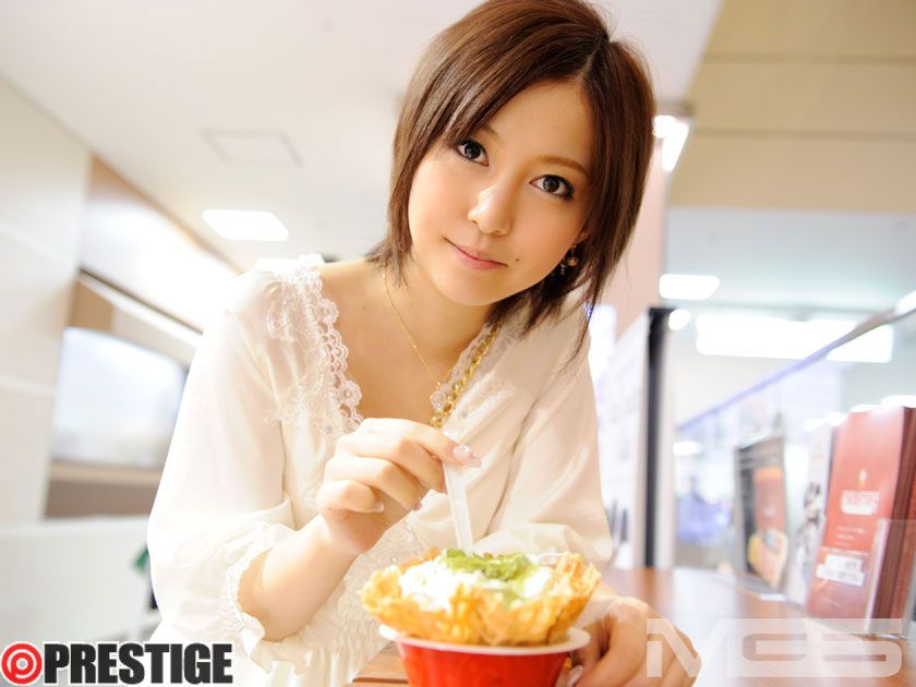 DLD-023 LOOK 11 【MGSだけの特典映像付】 +17分 (1)